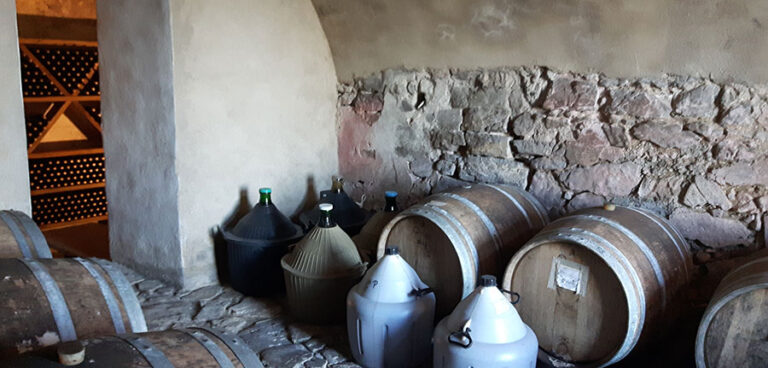 Abbazia di Crapolla, oasi di pace per bere i vini dell’antica Grancia benedettina
