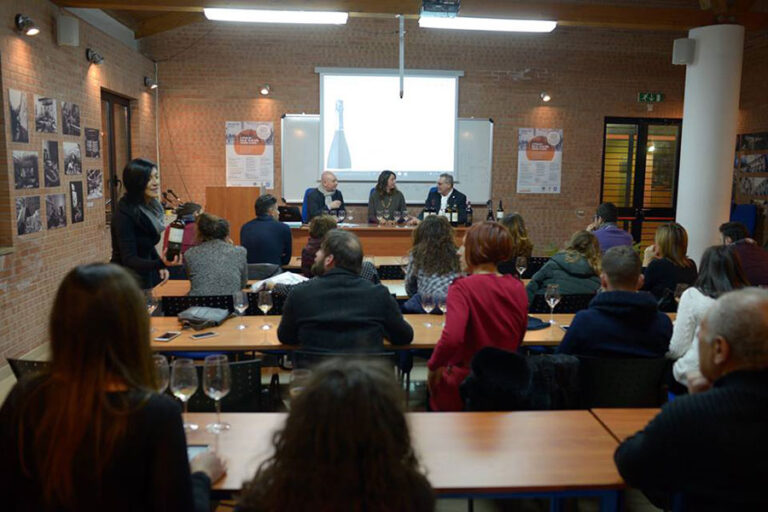 Corso Universitario in Wine Business