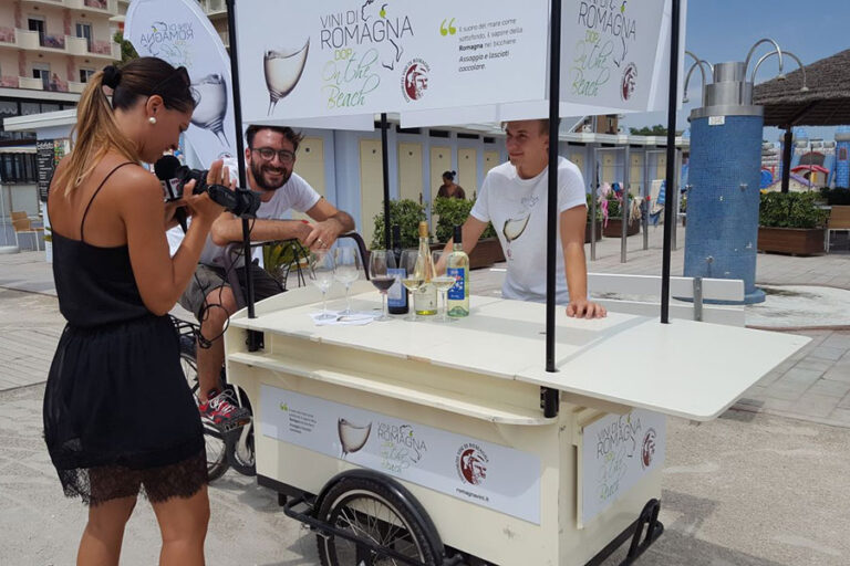 Estate 2018: sbarcano in spiaggia i vini romagnoli