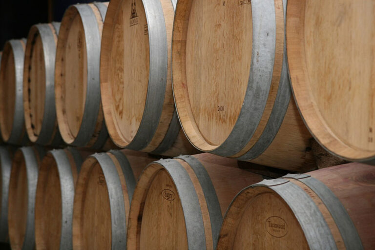 L’utilizzo dello zucchero per la produzione del vino: tra “disparità normativa” europea e (pseudo) repressione nazionale