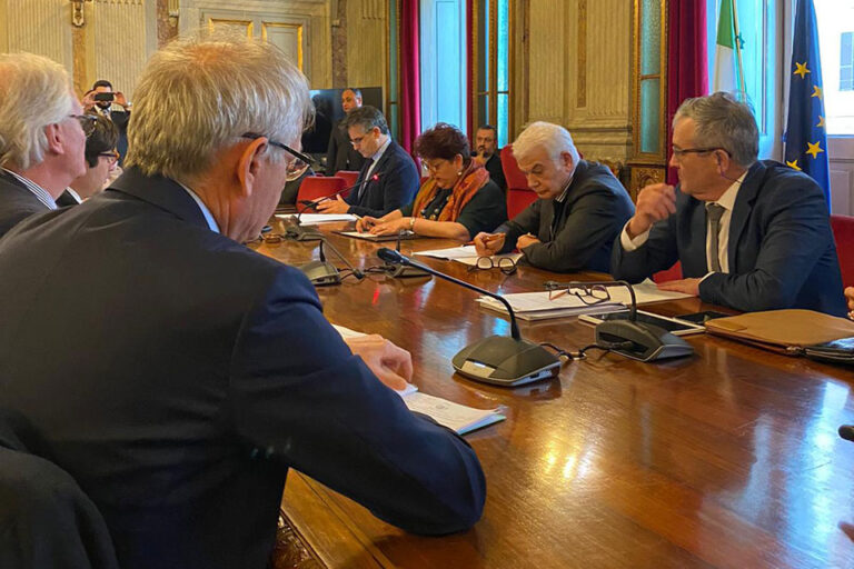 La filiera del vino incontra la Ministra Bellanova per dettare l’agenda del futuro
