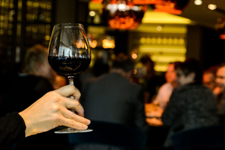 Vino (UIV): boom di rincari, le aziende costrette a ricontrattare i listini
