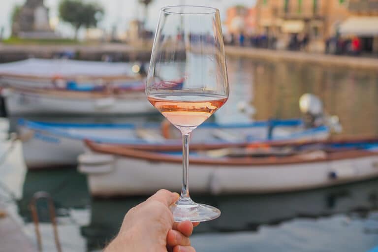 Corvina Manifesto – L’Anteprima del Chiaretto di Bardolino: appuntamento con il vino rosa del Garda veronese