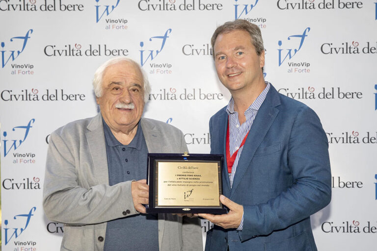 Ad Attilio Scienza il Premio Khail 2023 di Civiltà del bere