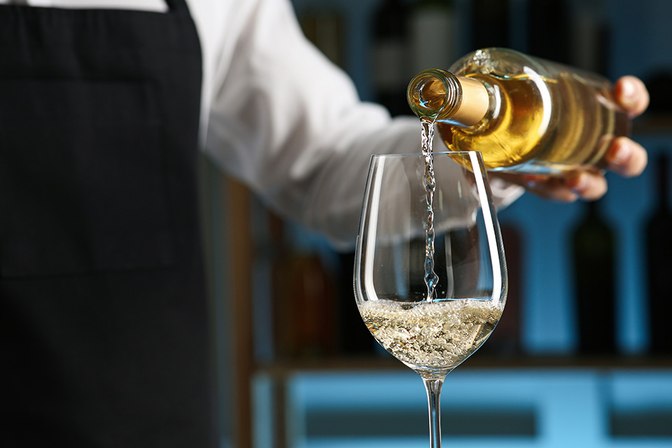 vino oltre due miliardi di bottiglie certificate valoritalia