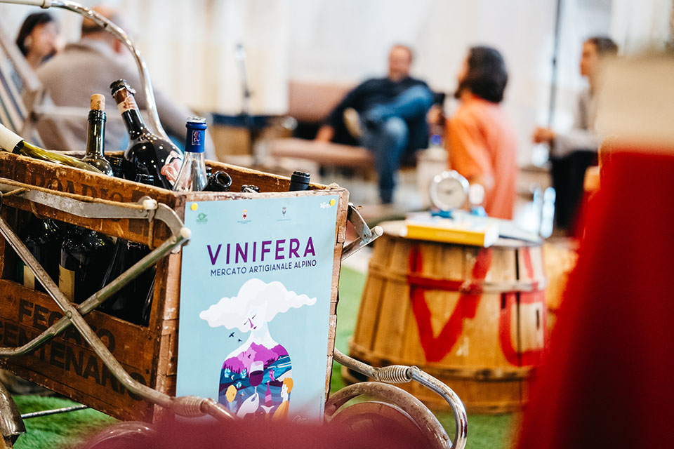 Vinifera si rinnova e diventa FuoriVinifera