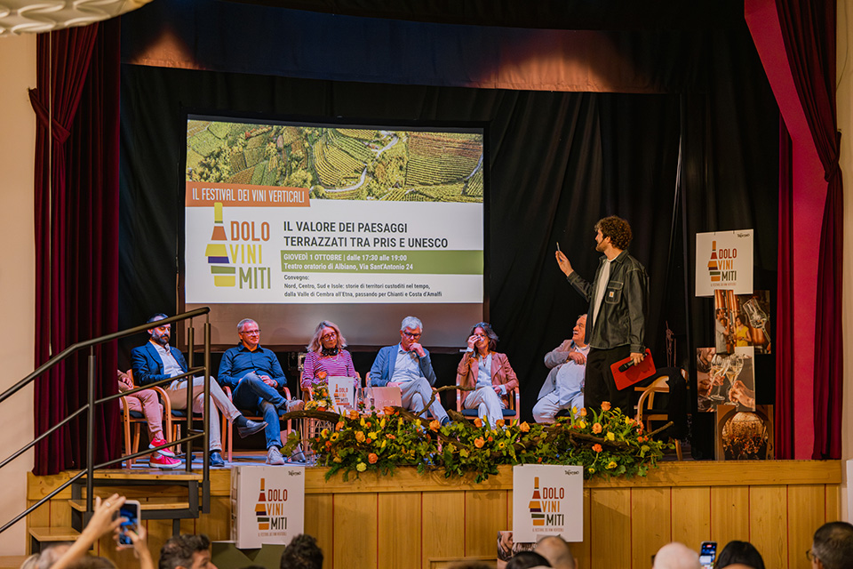 Archivio Associazione Turistica Val di Cembra Convegno DoloViniMiti